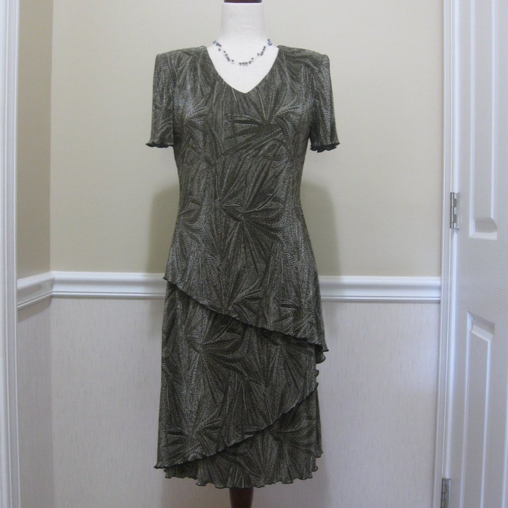 Asymmetric Tiered Plisse Dress sz 6 Brown Beige Stretch